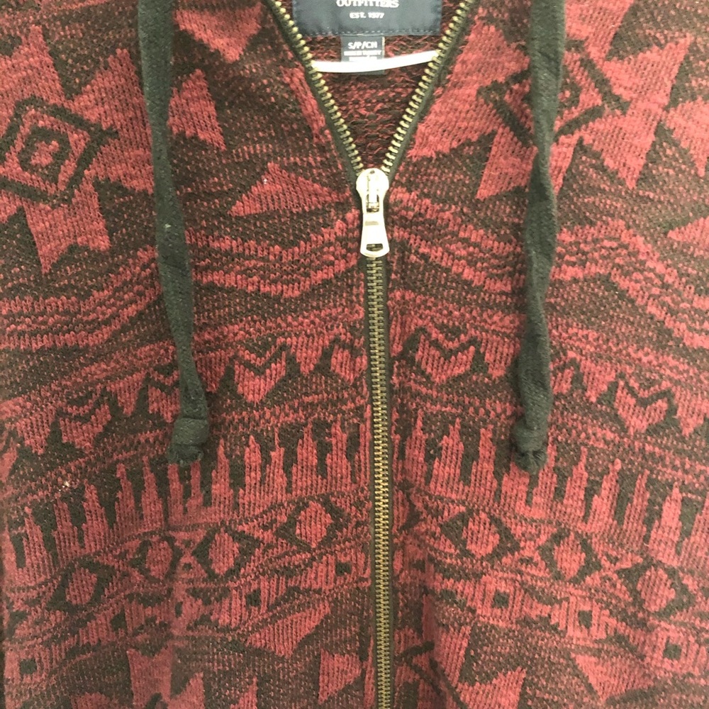 Black And Red Patterned American Eagle Hoodie - image 2